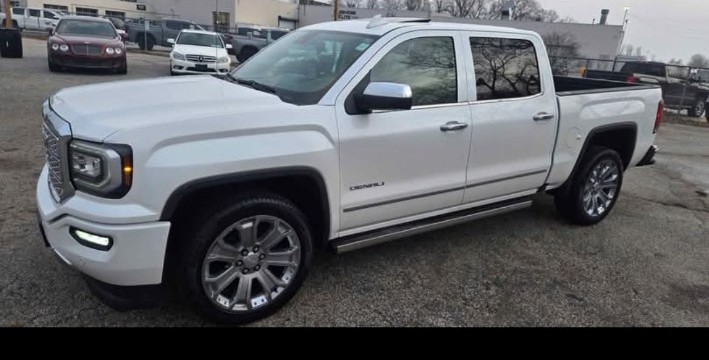 2017 GMC Sierra Denali